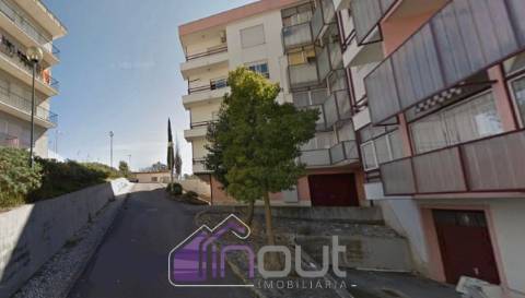 Garagem  Arrendamento em Tomar (São João Baptista) e Santa Maria dos Olivais,Tomar