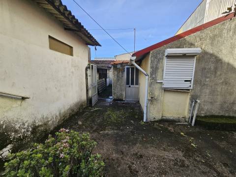 Moradia para Restaurar T3 Venda em Custóias, Leça do Balio e Guifões,Matosinhos