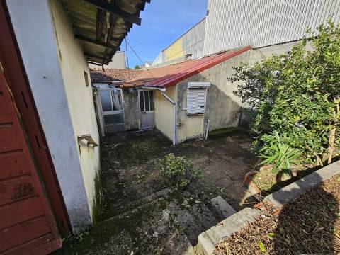 Moradia para Restaurar T3 Venda em Custóias, Leça do Balio e Guifões,Matosinhos