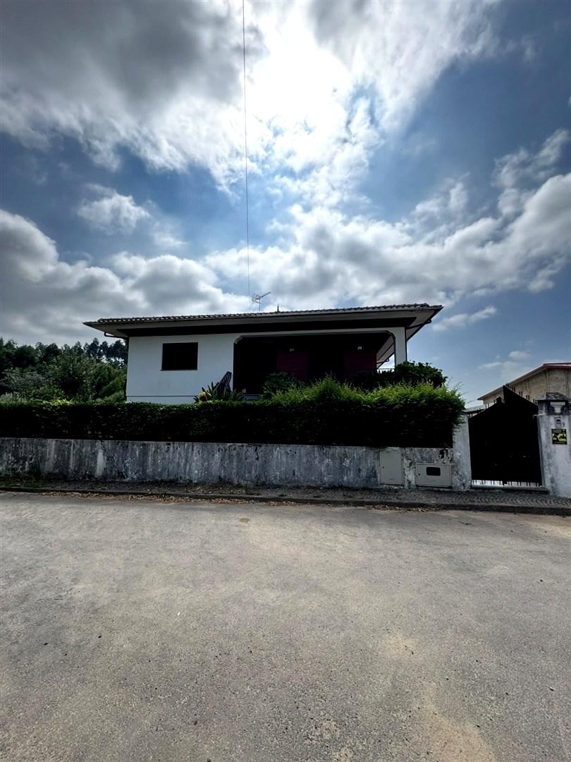Moradia T3 Venda em Oliveira de Azeméis, Santiago de Riba-Ul, Ul, Macinhata da Seixa e Madail,Oliveira de Azeméis
