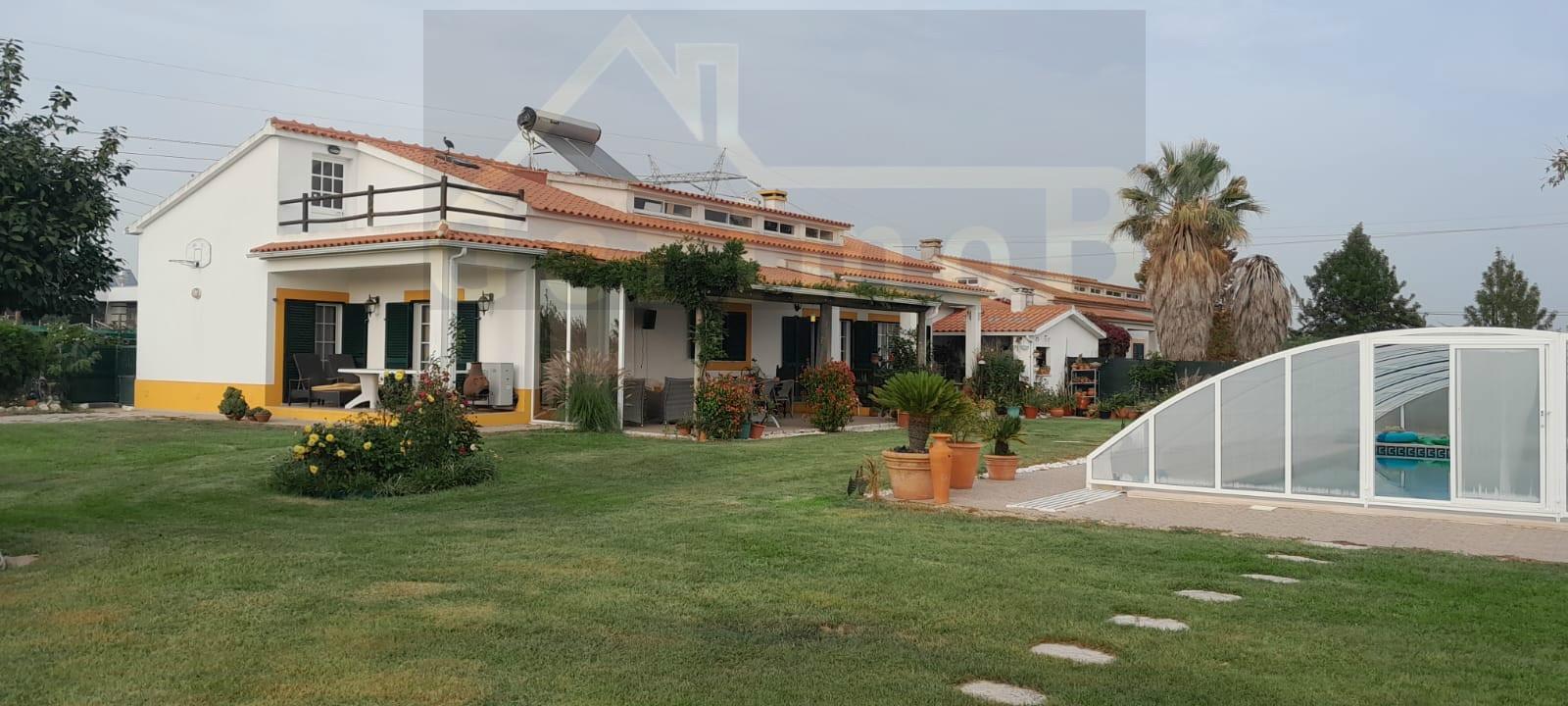 Moradia em Palmela (Cajados) com piscina