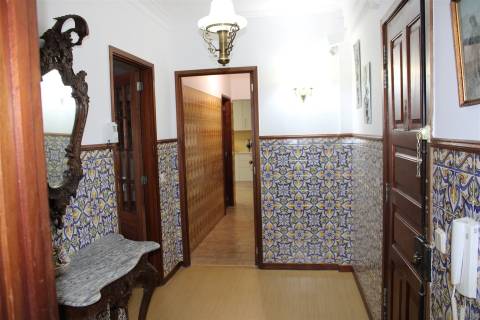 T3 Mobilado | Excelentes Áreas | Centro de Coimbra | Junto à Av. Dr. Dias da Silva