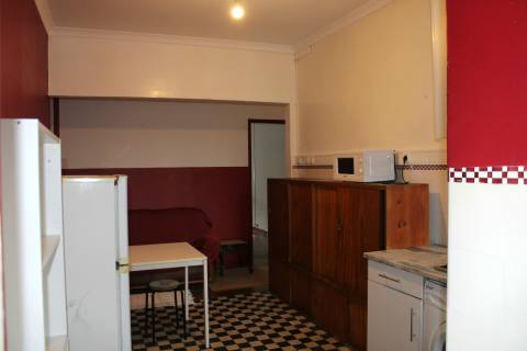 Arrenda apartamento com 3 quartos, junto à Praça da Republica