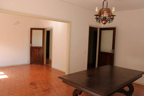T3 junto à Av. Dias da Silva | Garagem | Zona central e tranquila de Coimbra