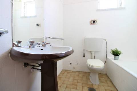 Quarto no Vale das Flores - Polo II