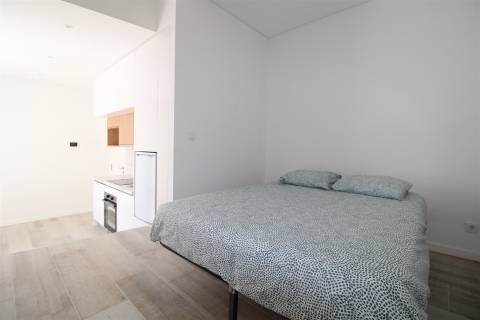 Apartamento T0 na zona da Baixa