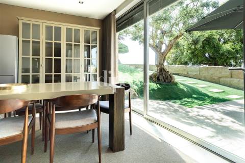 Luxuosa Moradia T3 com piscina, ginásio e jardins
