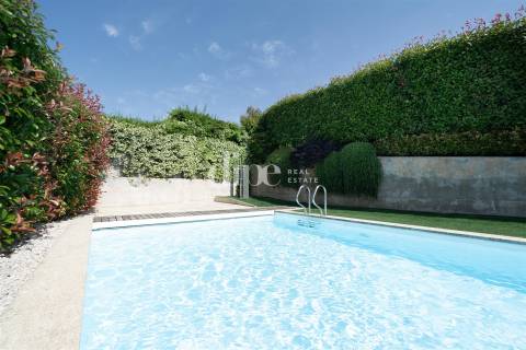 Luxuosa Moradia T3 com piscina, ginásio e jardins