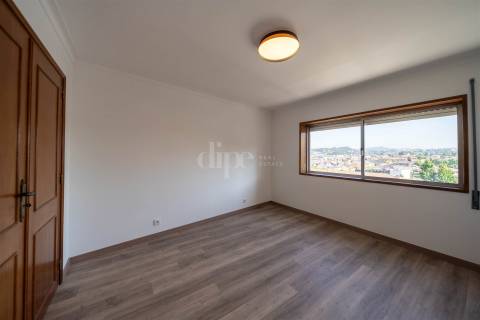 Apartamento T3 para arrendamento no coração de Guimarães
