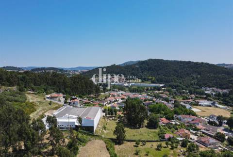 Terreno com projeto aprovado para construção de pavilhão