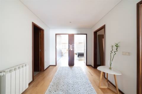 Apartamento T3 em Azurém