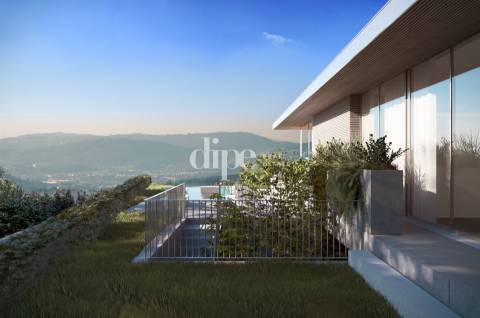 Terreno com 608 m2 na encosta da Penha