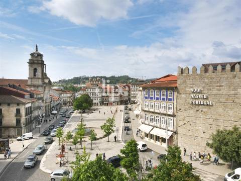 Trespasse | Loja com 157 m2 no centro de Guimarães.