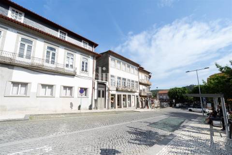 Investimento | Prédio no Coração de Guimarães