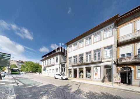 Investimento | Prédio no Coração de Guimarães