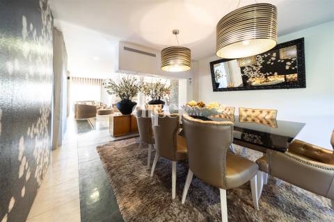 Luxuosa Moradia T3 com piscina e court de ténis