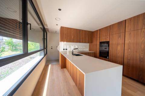 Luxuoso Apartamento T3 novo no coração de Guimarães