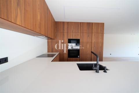 Luxuoso Apartamento T3 novo no coração de Guimarães