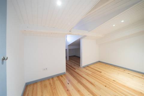 Arrendamento | Apartamento T2 Duplex no centro histórico de Guimarães