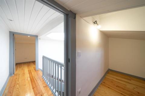 Arrendamento | Apartamento T2 Duplex no centro histórico de Guimarães