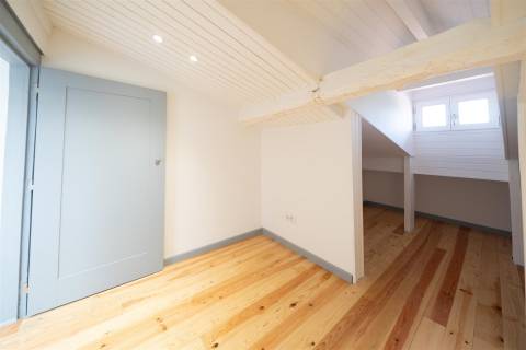 Arrendamento | Apartamento T2 Duplex no centro histórico de Guimarães