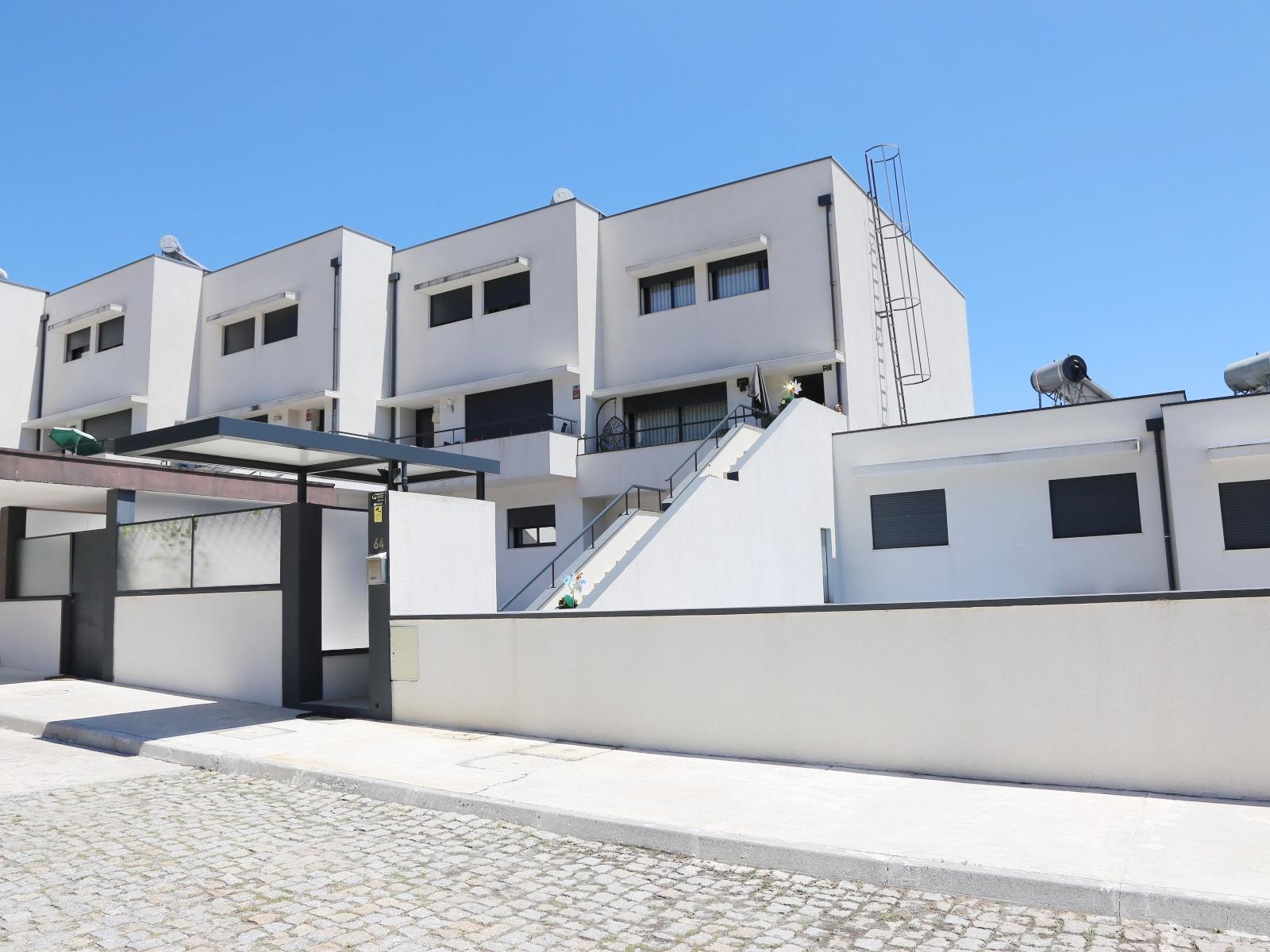 Moradia Geminada T3 Venda em Lustosa e Barrosas (Santo Estêvão),Lousada