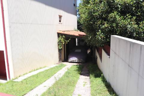 Moradia Geminada T3 Venda em Caldas de Vizela (São Miguel e São João),Vizela
