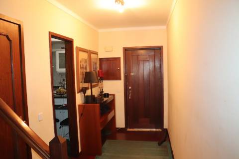 Moradia Geminada T3 Venda em Caldas de Vizela (São Miguel e São João),Vizela