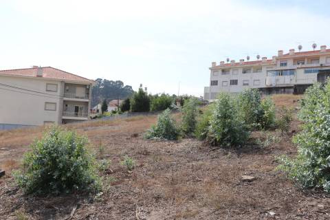 Terreno  Venda em Lustosa e Barrosas (Santo Estêvão),Lousada