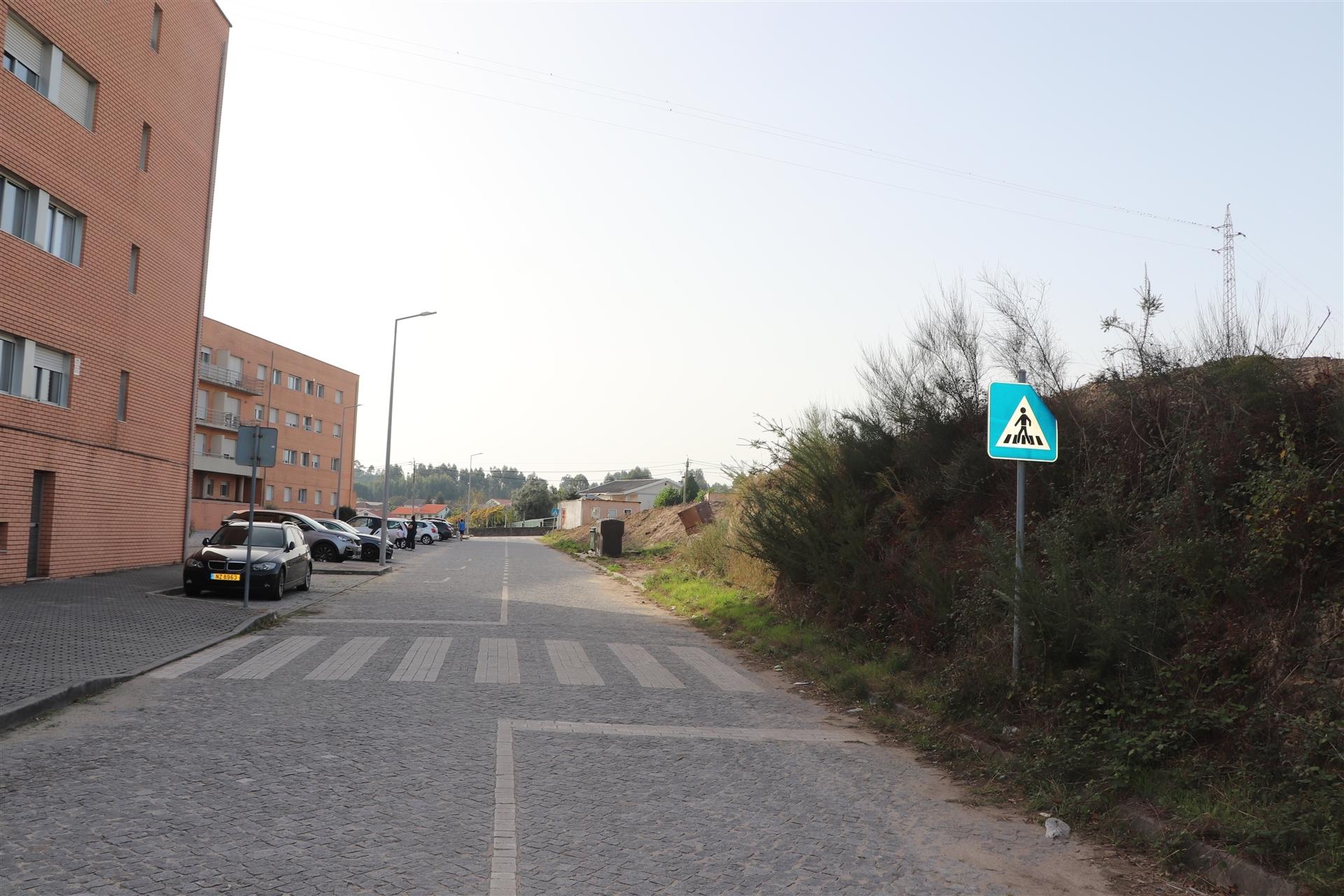 Lote de Terreno  Venda em Lustosa e Barrosas (Santo Estêvão),Lousada