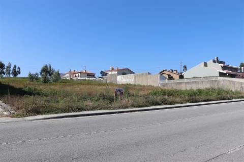Lote de Terreno  Venda em Lustosa e Barrosas (Santo Estêvão),Lousada