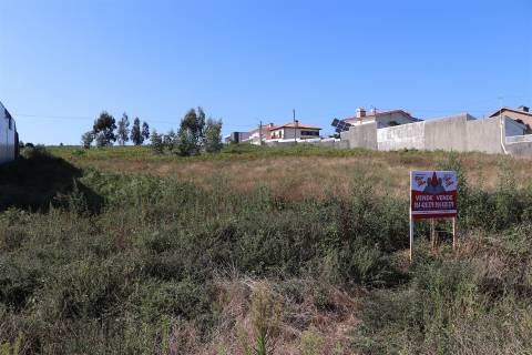 Lote de Terreno  Venda em Lustosa e Barrosas (Santo Estêvão),Lousada