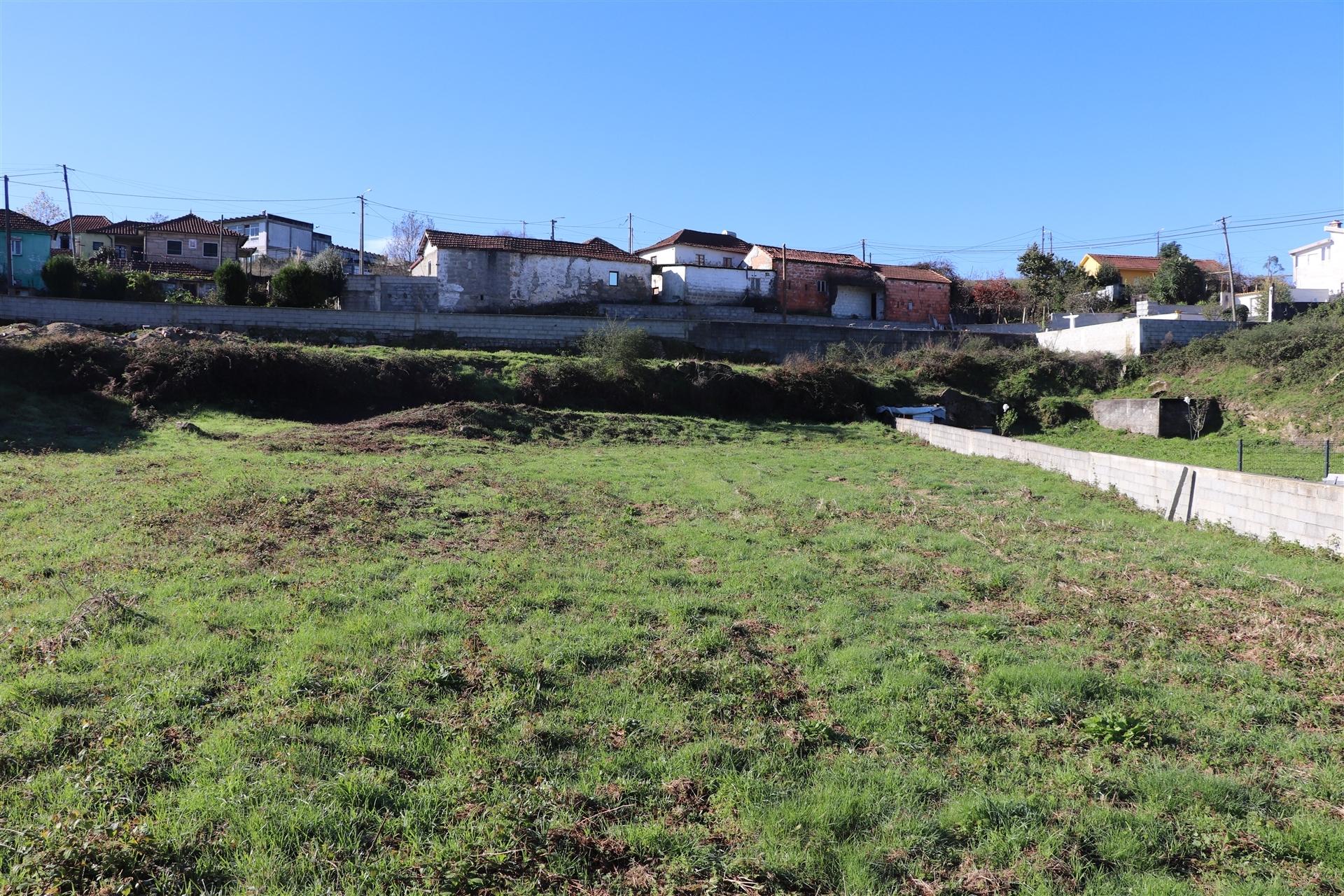 Terreno Para Construção  Venda em Duas Igrejas,Paredes