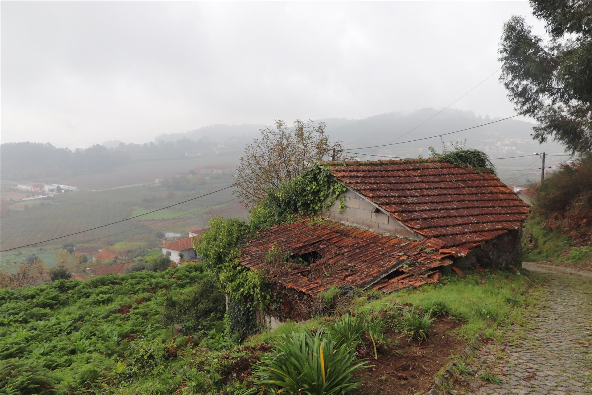 Moradia para Restaurar T2 Venda em Unhão e Lordelo,Felgueiras