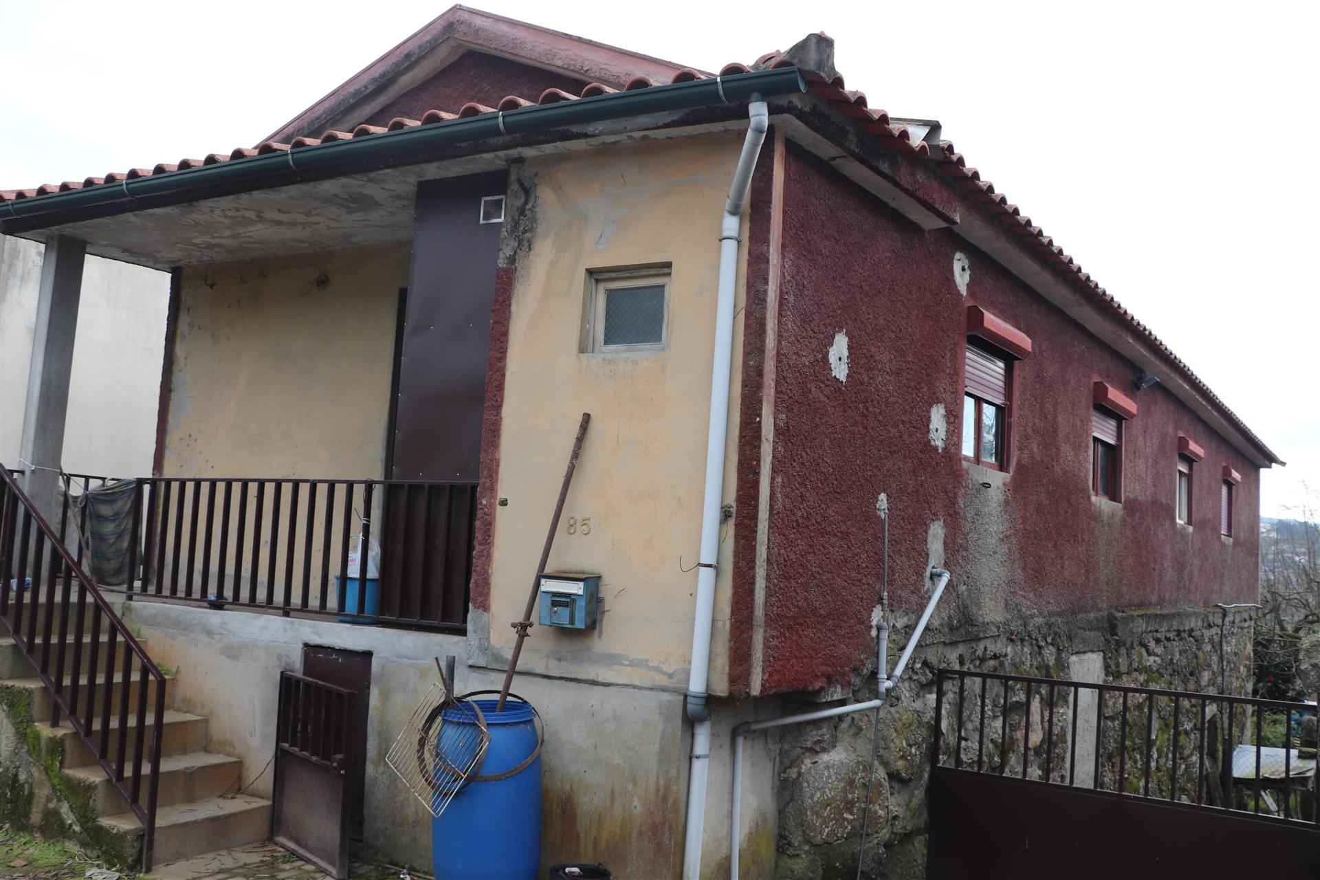 Moradia Isolada T3 Venda em Serzedo e Calvos,Guimarães