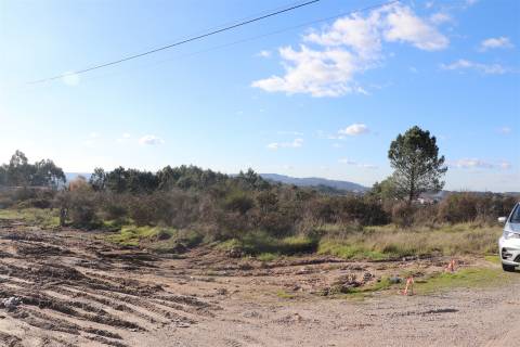 Lote de Terreno  Venda em Lustosa e Barrosas (Santo Estêvão),Lousada