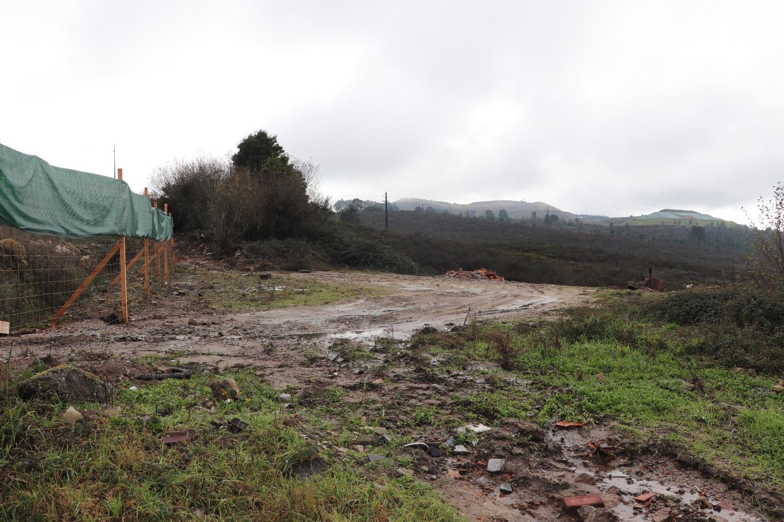 Terreno  Venda em Lustosa e Barrosas (Santo Estêvão),Lousada