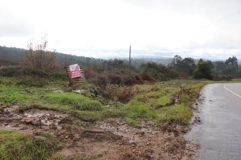 Terreno  Venda em Lustosa e Barrosas (Santo Estêvão),Lousada