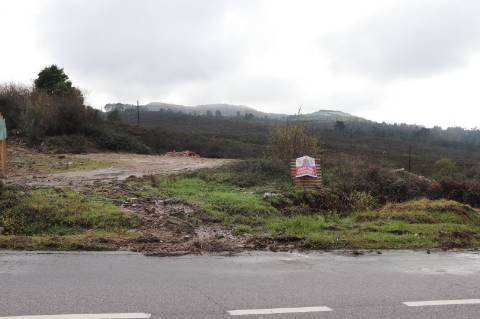 Terreno  Venda em Lustosa e Barrosas (Santo Estêvão),Lousada