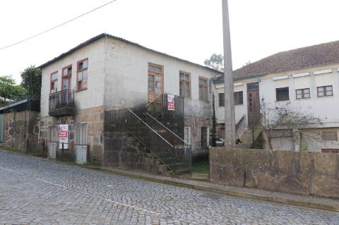 Moradia Isolada T3+3 Venda em Campo (São Martinho), São Salvador do Campo e Negrelos (São Mamede),Santo Tirso