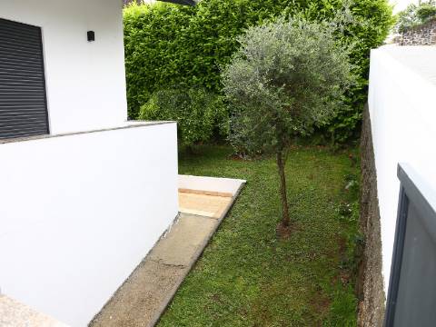 Moradia Isolada T3+2 Venda em Vilarinho,Santo Tirso