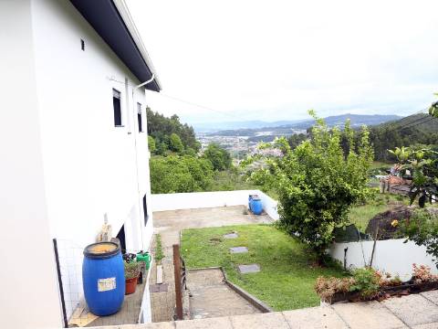 Moradia Isolada T3+2 Venda em Vilarinho,Santo Tirso