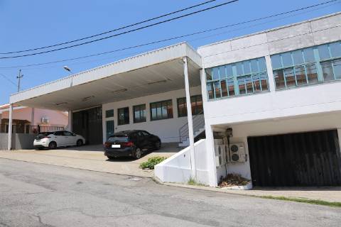 Armazém  Venda em Lustosa e Barrosas (Santo Estêvão),Lousada