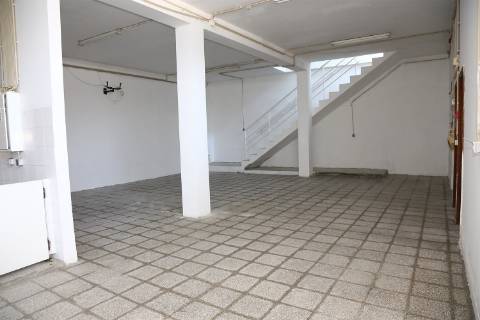 Armazém  Venda em Lustosa e Barrosas (Santo Estêvão),Lousada
