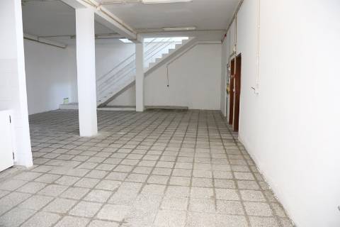 Armazém  Venda em Lustosa e Barrosas (Santo Estêvão),Lousada
