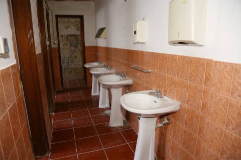 Armazém  Venda em Lustosa e Barrosas (Santo Estêvão),Lousada