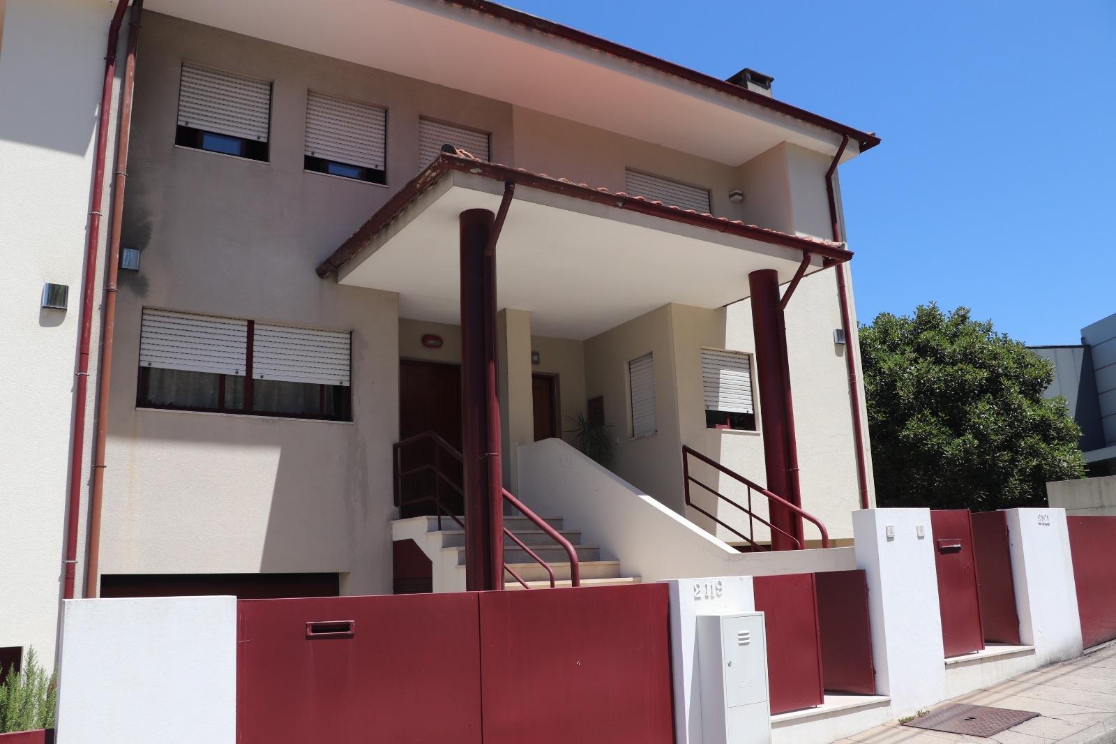 Moradia Geminada T3 Venda em Caldas de Vizela (São Miguel e São João),Vizela