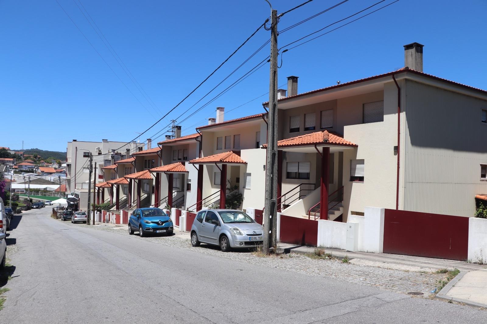 Moradia Geminada T3 Venda em Caldas de Vizela (São Miguel e São João),Vizela