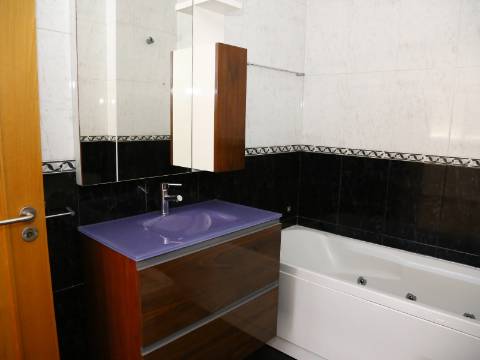 Moradia Geminada T3 Venda em Lustosa e Barrosas (Santo Estêvão),Lousada