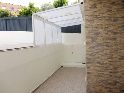 Moradia Geminada T3 Venda em Lustosa e Barrosas (Santo Estêvão),Lousada